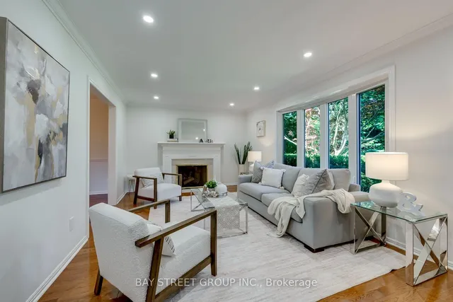 2234 Bennington Gate, Oakville 4