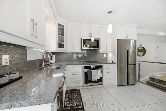 13 Rock Haven Lane, Brampton 3