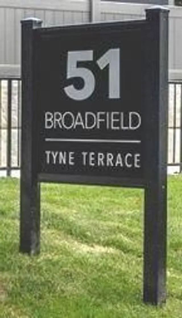 51 Broadfield Dr #44, Toronto 4