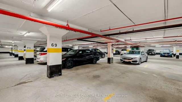 4 Kings Cross Rd #1805, Brampton 3