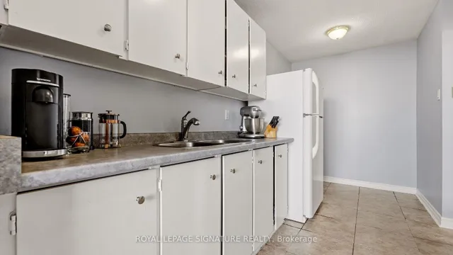 4 Kings Cross Rd #1805, Brampton 4