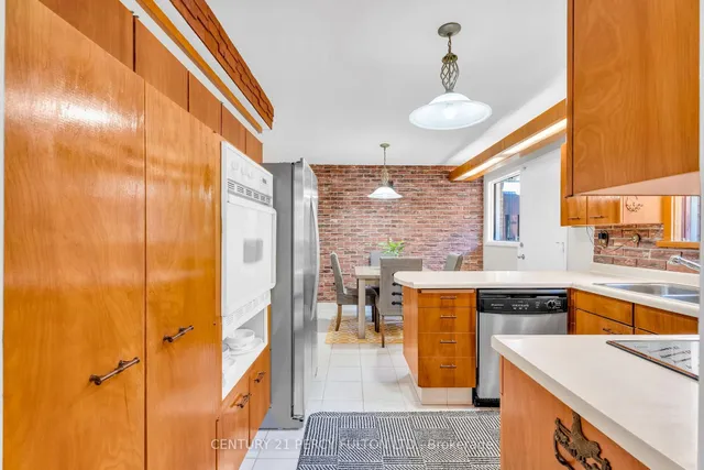 3500 Silverplains Dr, Mississauga 2