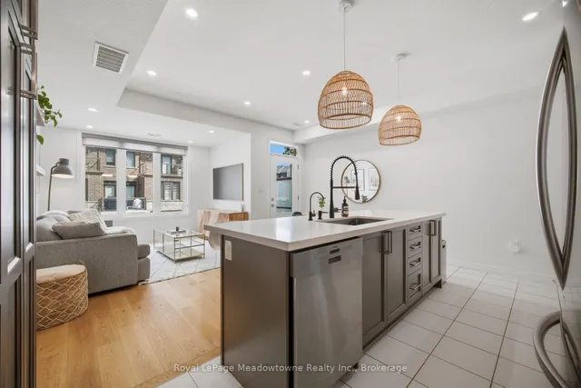 445 Ontario St #55, Milton 5