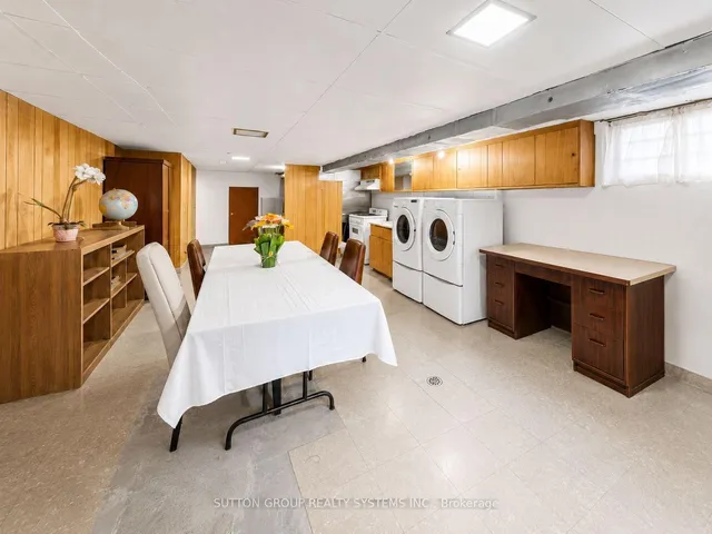 39 Exeter St, Toronto 2