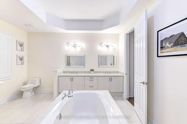 80 Royal West Dr, Brampton 2
