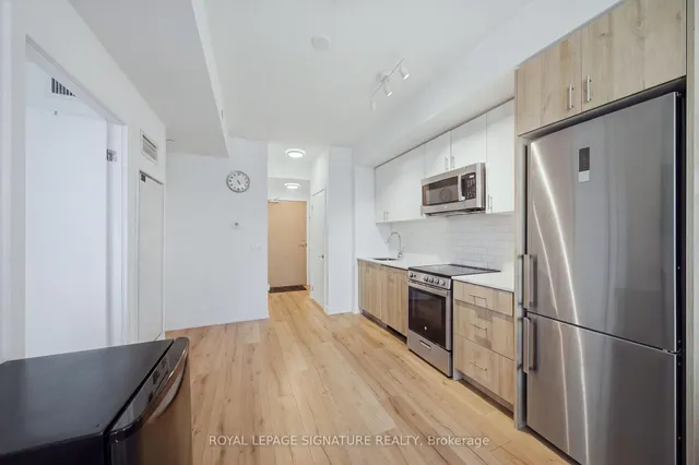 1195 The Queensway #406, Toronto 4