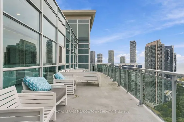 165 Legion Rd #1321, Toronto 4
