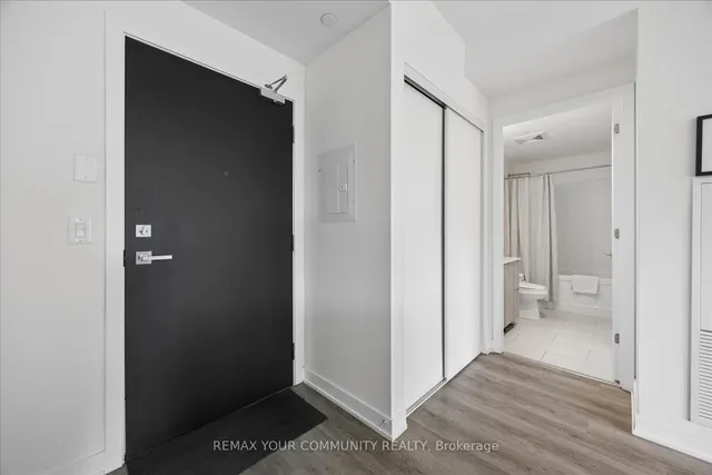 430 Roncesvalles Ave #404, Toronto 4