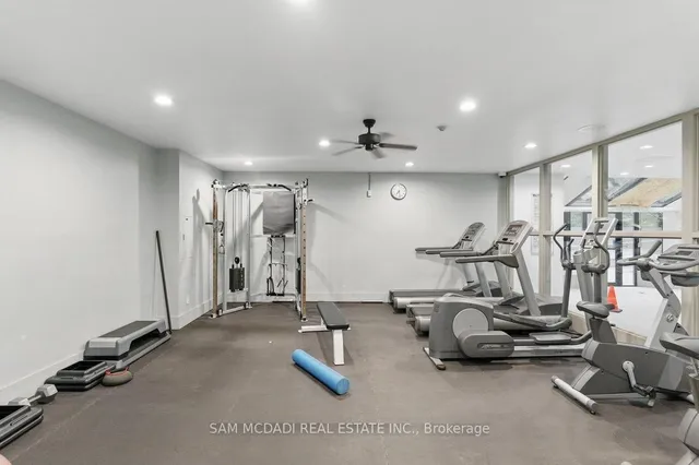 200 Robert Speck Pkwy #1203, Mississauga 5