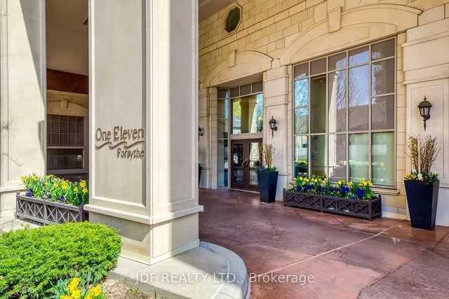 111 Forsythe St #402, Oakville 4