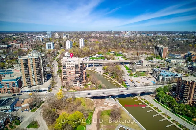 111 Forsythe St #402, Oakville 5