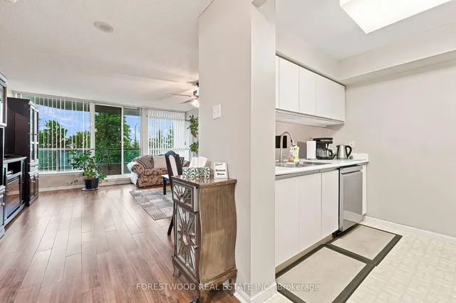 10 Laurelcrest St #311, Brampton 3