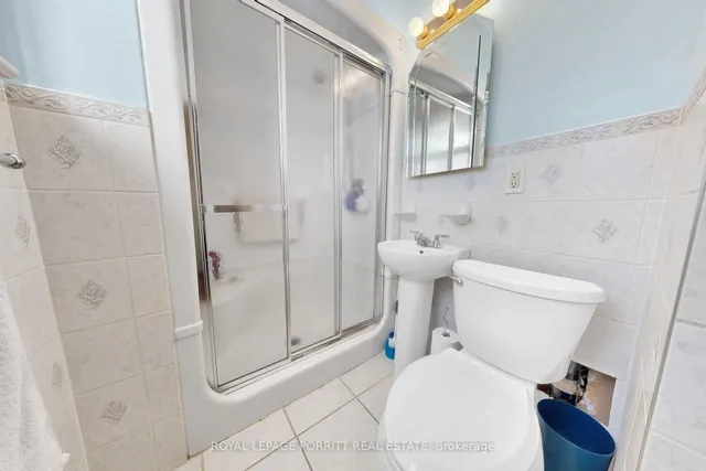 9 Putney Rd, Toronto 5