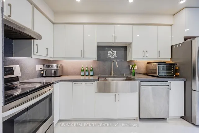 5020 Delaware Dr #25, Mississauga 5