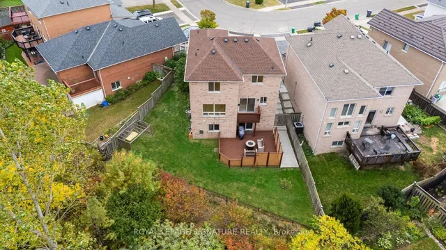 38 Charleswood Circ, Brampton 2