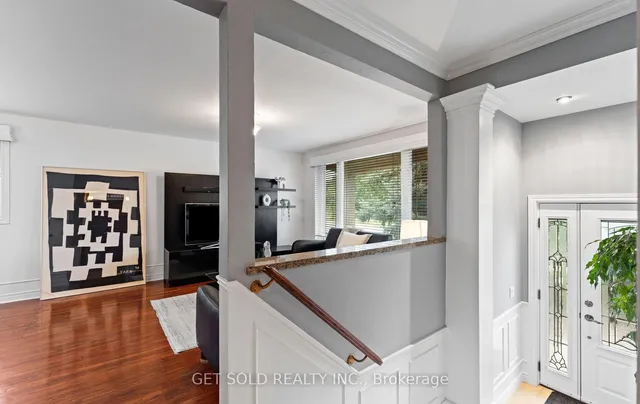 19 Feller Rd, Toronto 5