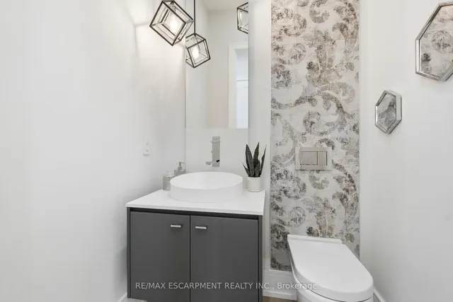 1544 Lochlin Tr, Mississauga 3