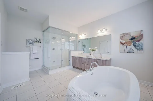 95 Hoey Cres, Oakville 5