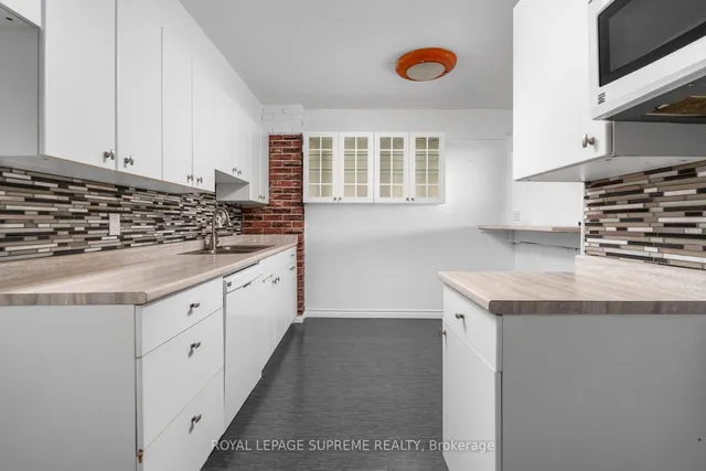 85 Emmett Ave #2409, Toronto 4