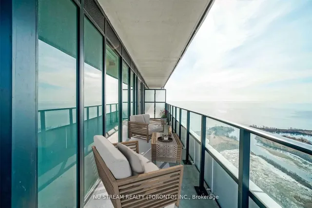 30 Shore Breeze Dr #3721, Toronto 3