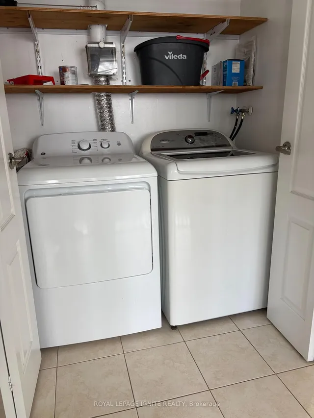 3590 Kaneff Cres #1105, Mississauga 4