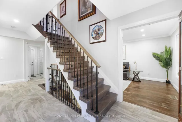 25 Sir Lancelot Crt, Caledon 4