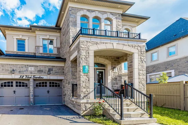 32 Viva Gdns, Oakville 4
