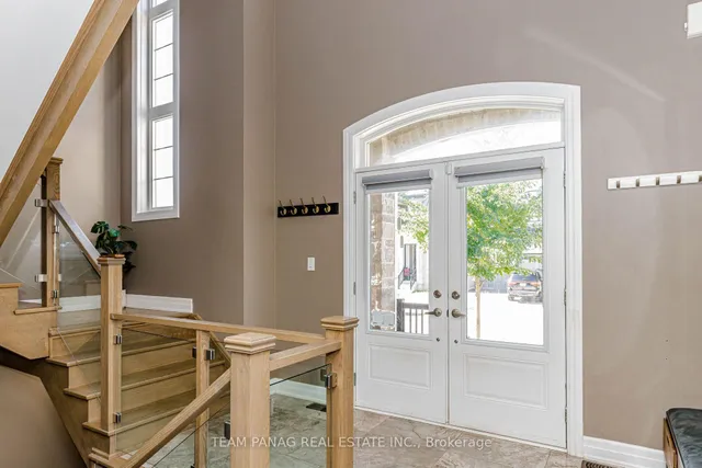 32 Viva Gdns, Oakville 5