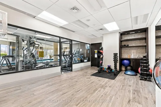 1135 Royal York Rd #1301, Toronto 3