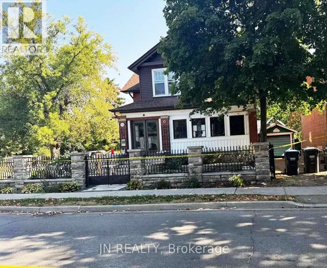 100 Mill St, Brampton 3