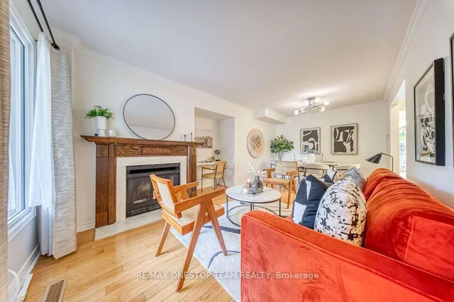 1376 Hazel Mccleary Dr, Oakville 4