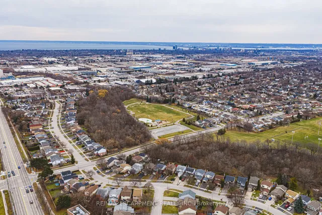 1451 Walkers Line #313, Burlington 5