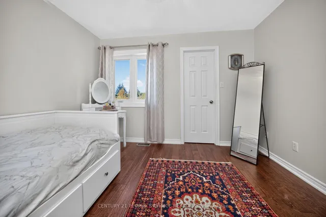 812 Knotty Pine Grve, Mississauga 4