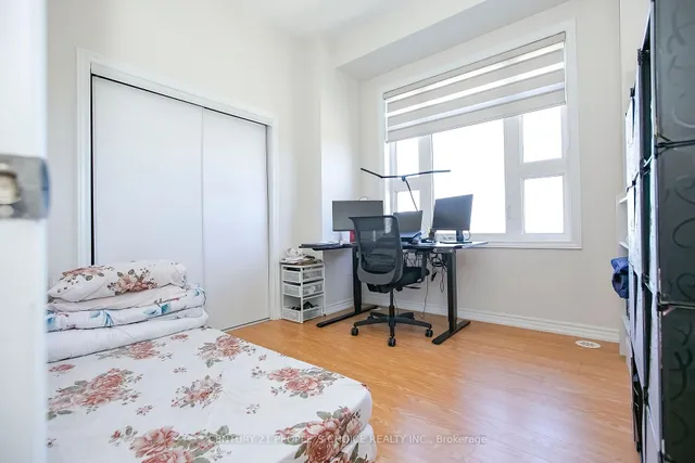 70 Halliford Pl #408, Brampton 5