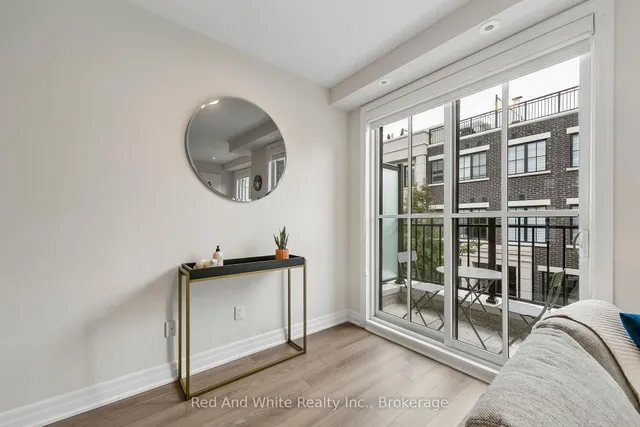 665 Cricklewood Dr #703, Mississauga 2