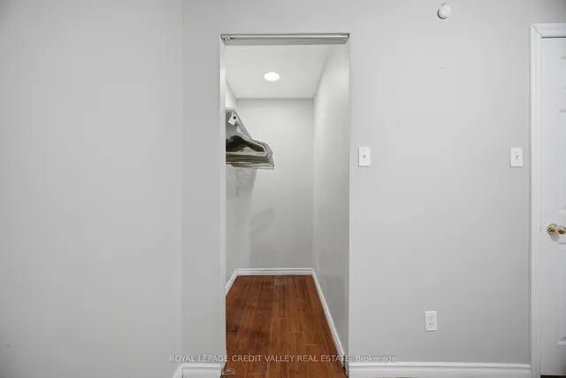 7443 Russian Olive Clse, Mississauga 4