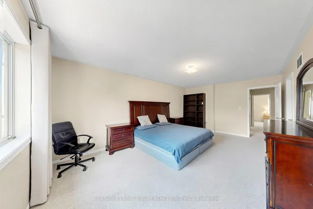 3328 Southwick St, Mississauga 4