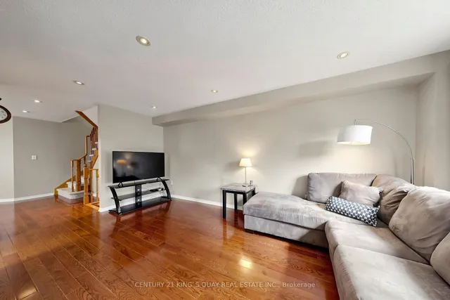 3328 Southwick St, Mississauga 5