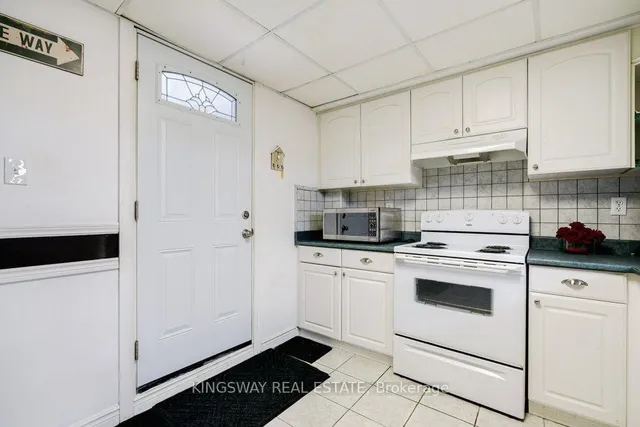 501 Ashprior Ave, Mississauga 3