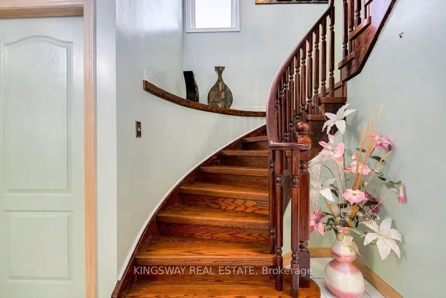 501 Ashprior Ave, Mississauga