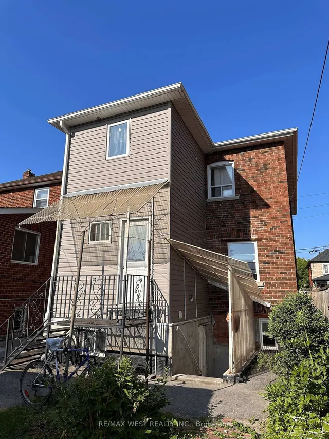 10 Fairbank Ave, Toronto 5