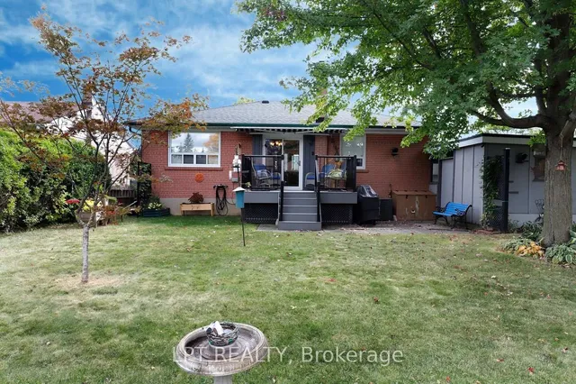 37 McGilvray Cres, Halton Hills 2