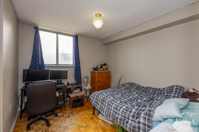 49 Silverstone Dr #1007, Toronto 3