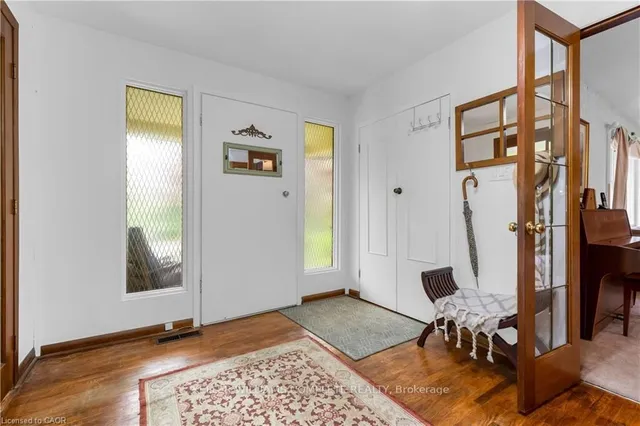 569 CRANE Crt, Burlington 4