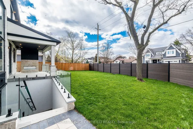 1404 Waverly Ave, Oakville 3