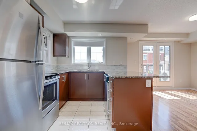 2492 Post Rd #16, Oakville 5