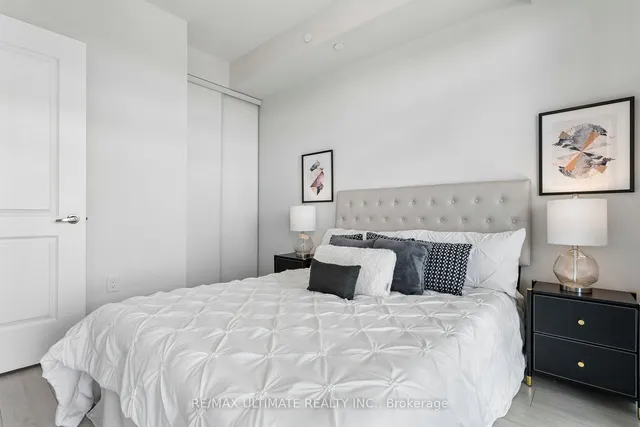 38 Annie Craig Dr #4409, Toronto 5