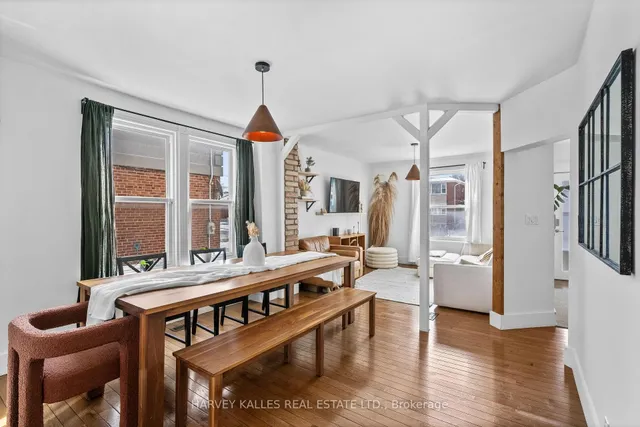 14 Manitoba St, Toronto 5