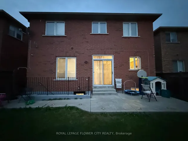 41 Cape Dorset Cres, Brampton 4