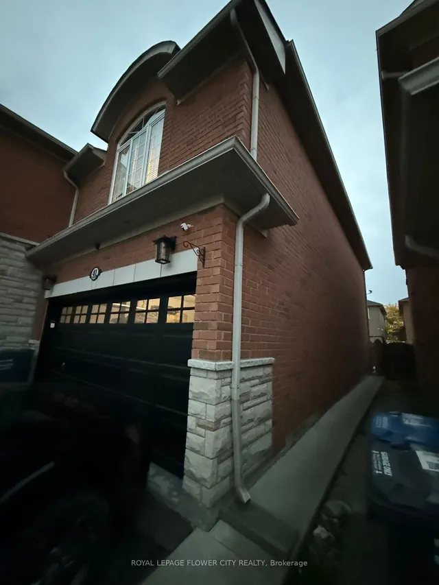 41 Cape Dorset Cres, Brampton 3